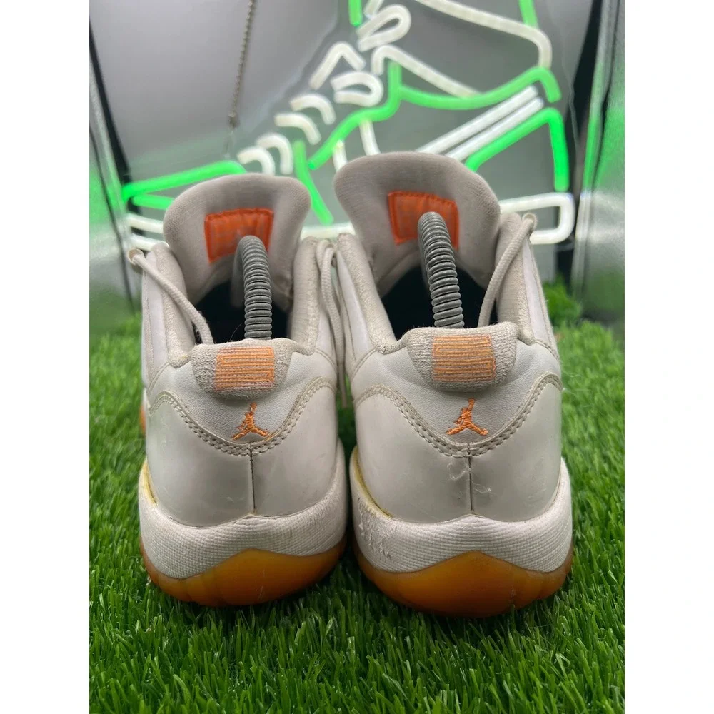 Jordan **soles have